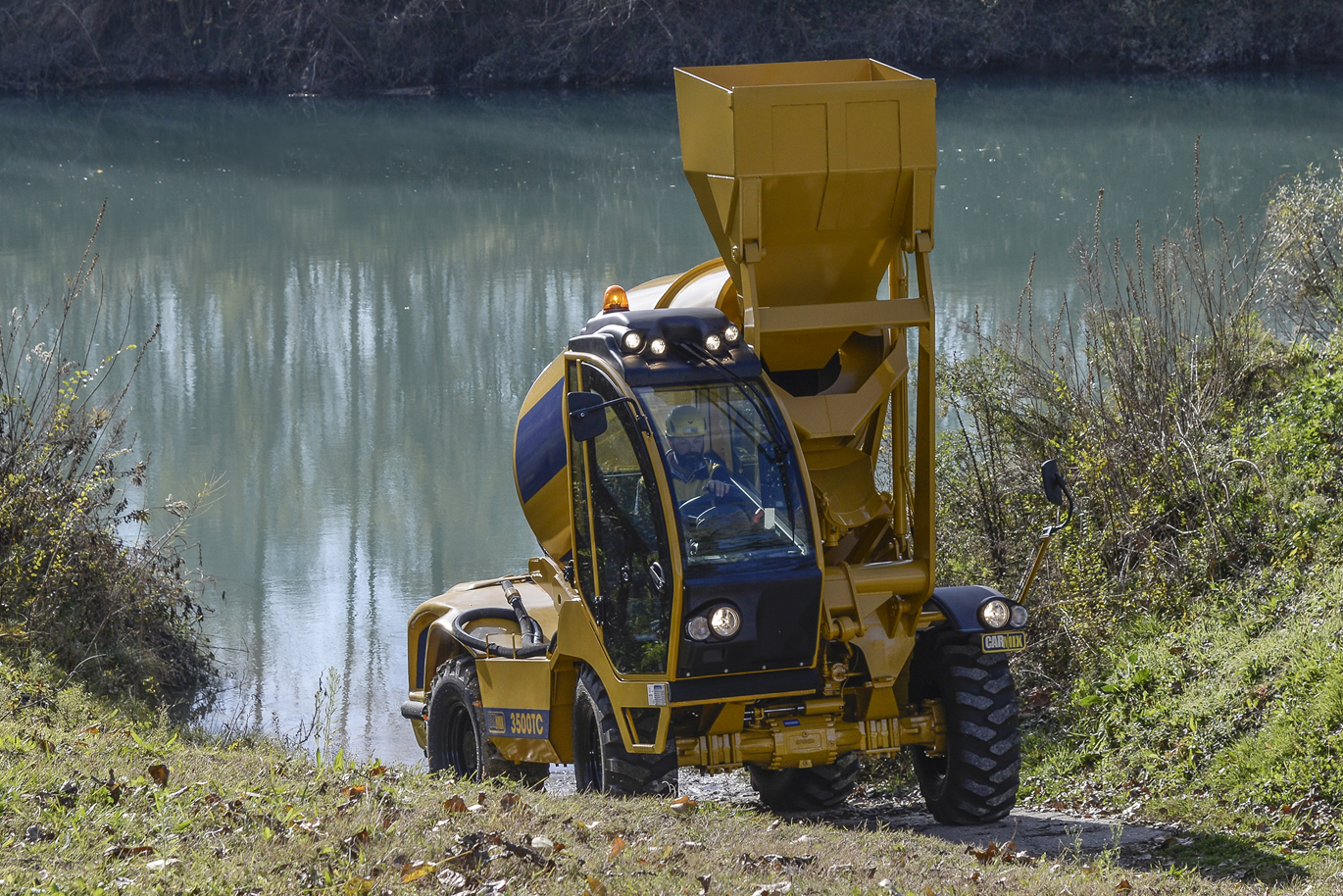 CARMIX Indonesia Self Loading Mixer, Concrete Mixer and Carmix Dealer